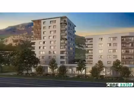 location local commercial 235m² le pont de claix 38800