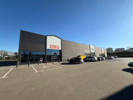 location local commercial villeneuve de berg 07170