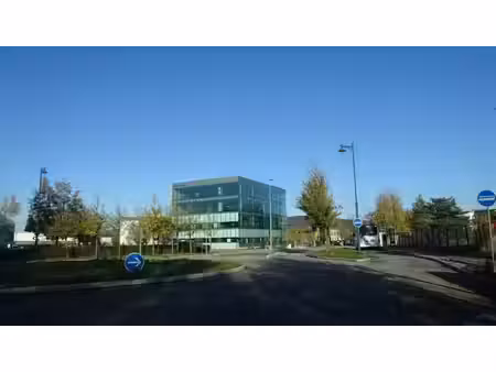 location local professionnel 227m² annecy le vieux 74940