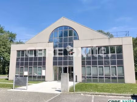 location local professionnel 264m² eybens 38320