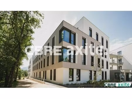 location local professionnel 660m² meylan 38240