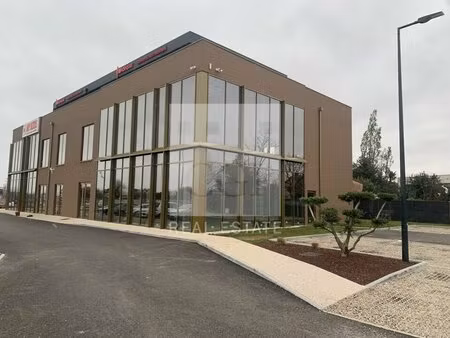 location local commercial 220m² meyzieu 69330