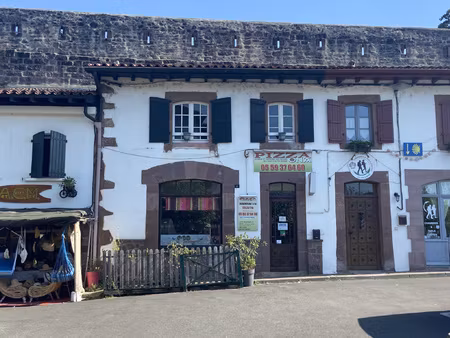 achat local commercial 65m² st jean pied de port 64220