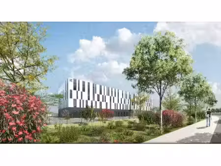 location local professionnel 4 764m² pierrelatte 26700