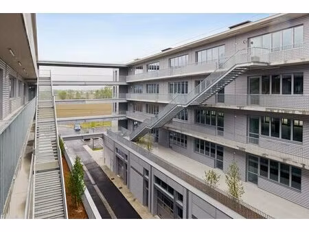 location local professionnel 193m² la motte servolex 73290