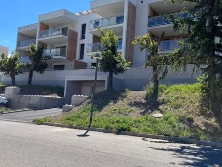 achat parking savines le lac 05160