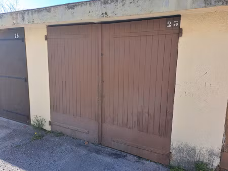 achat parking toulon 83100