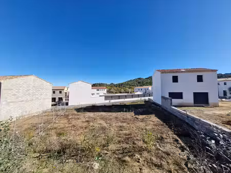 achat terrain 578m² le puy ste reparade 13610