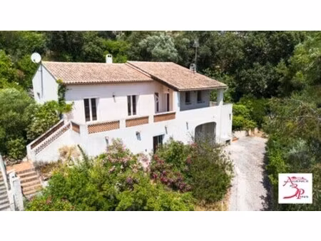 achat maison 7 pièces 243m² pierrefeu du var 83390