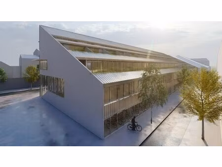 location local professionnel 2 360m²