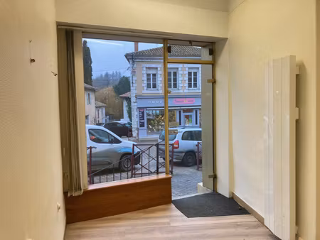 location local commercial 47m² confolens 16500