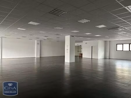 location local commercial perigueux 24000