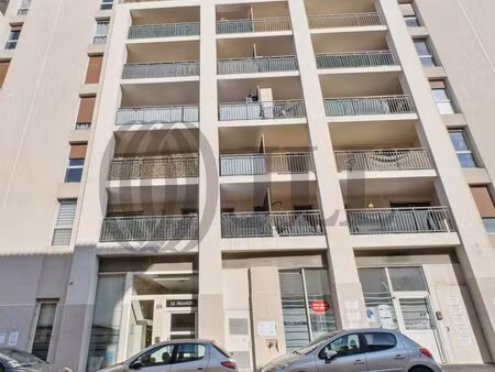 location local professionnel 1 136m² marseille 3ème