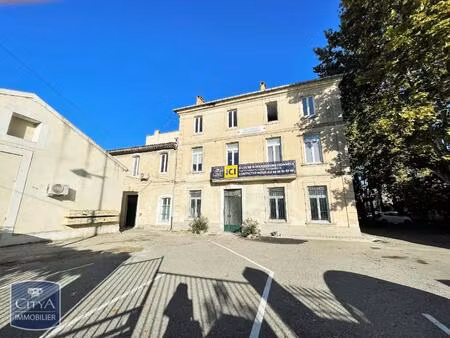 location local professionnel le pontet 84130