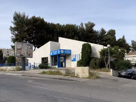 location local professionnel 15m² marseille 11ème