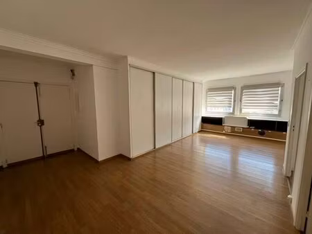 location local professionnel 53m² nice 06000