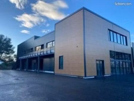 location local commercial la ciotat 13600