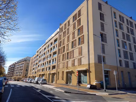 location local commercial 232m² aix en provence 13100