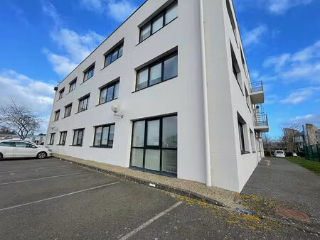 achat local professionnel 174m²