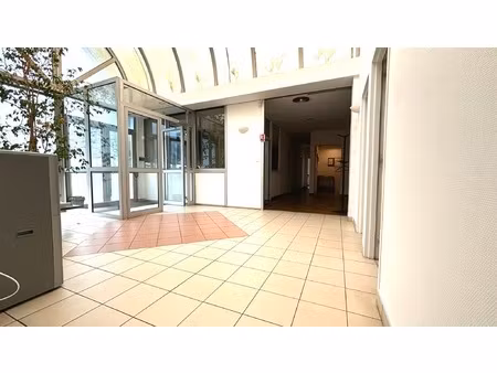 achat local commercial 1 000m² longvic 21600