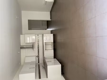 location appartement 3 pièces 80m²