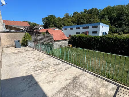 location appartement 3 pièces 77m²