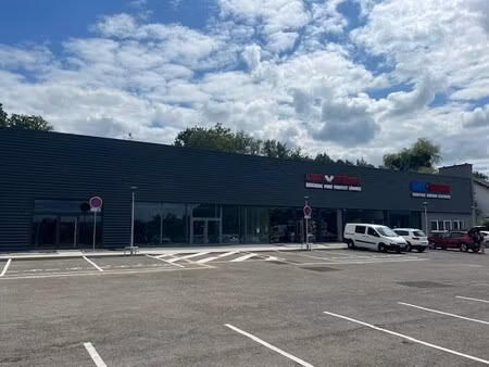 location local commercial 346m² altkirch 68130