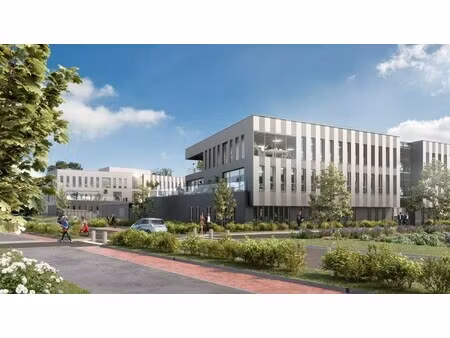 location local professionnel 491m²