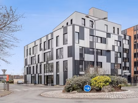 location local professionnel 1 785m² la madeleine 59110