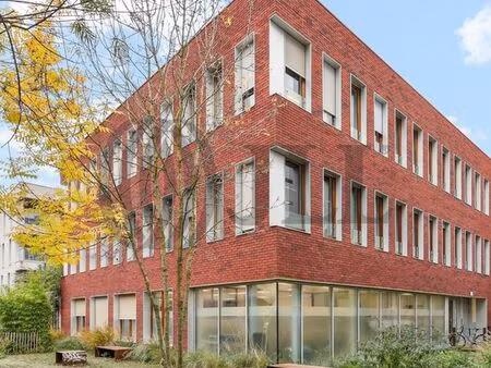 location local professionnel 683m² lille 59160