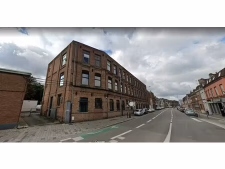 achat local professionnel 1 650m²