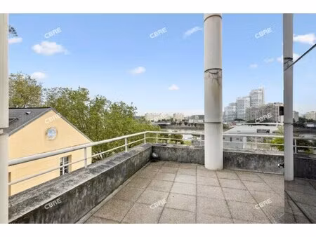 location local professionnel 1 239m² sevres 92310