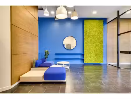 location local professionnel 2 287m²