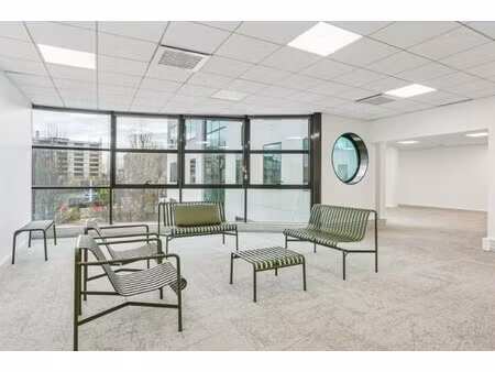 location local professionnel 2 843m² velizy villacoublay 78140