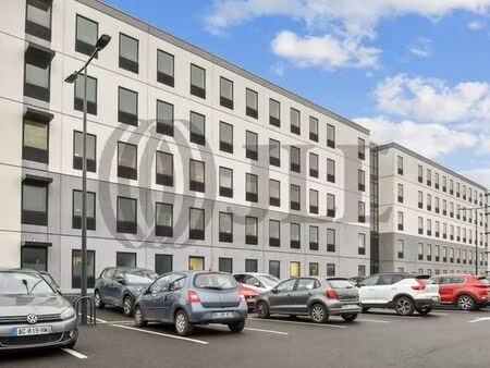 location local professionnel 2 706m² st ouen l aumone 95310