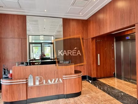 location local professionnel 562m² chessy 77700