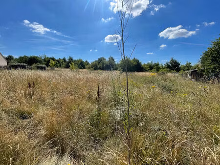 achat terrain 701m²