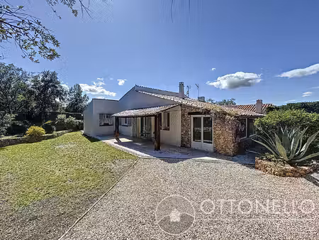 maison roquebrune sur argens 4 pièces 105 01 m2 sur 550 m2 de terrain avec garage et abri 