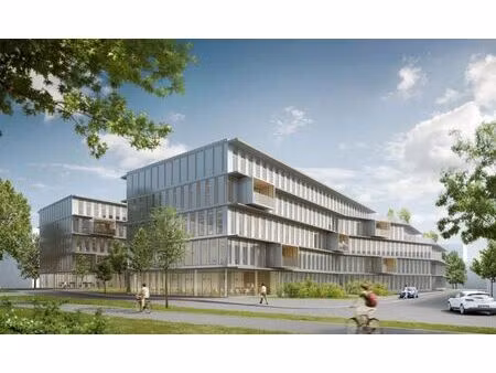 location local professionnel 10 744m²