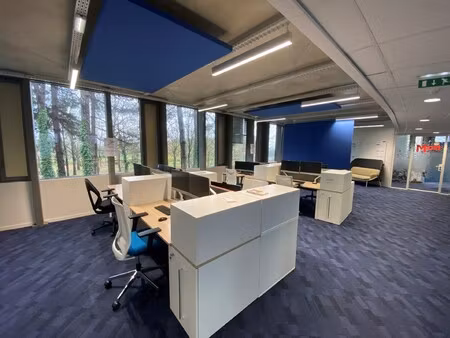 location local professionnel 810m² st herblain 44800