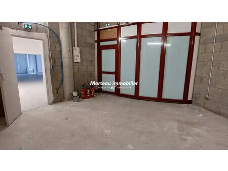 location local commercial