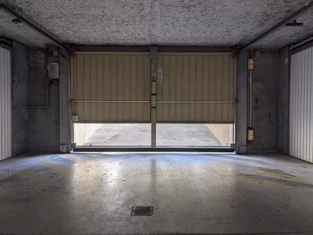 vente garage 16 m² miramas (13140)