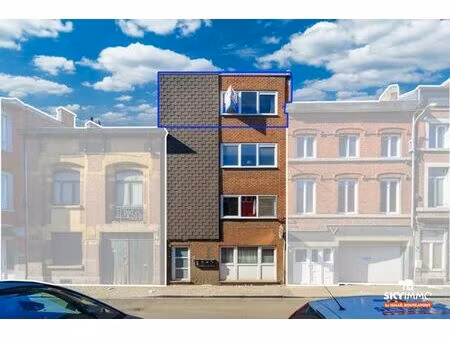 magifique studio lumineux- idealement situe a liege -de 34m2