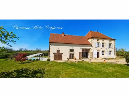 vente maison 6 pièces 202 m² à saint-christophe-en-brionnais (71800)  495 000 €