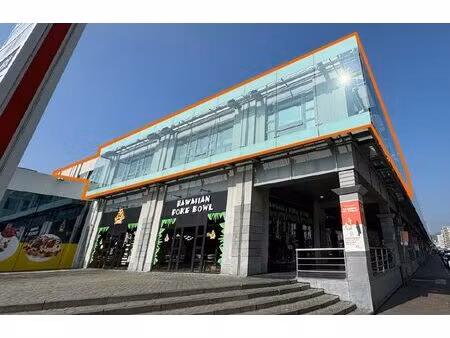 beaux bureaux lumineux à louer à la mediacite