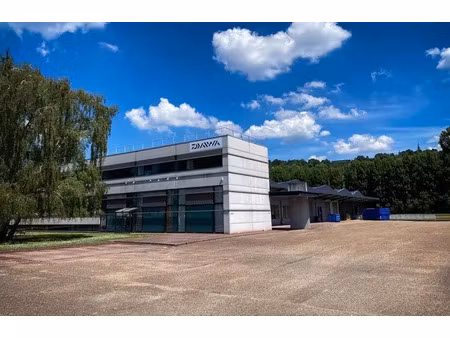 à louer – bâtiment industriel de 4 200 m² à proximité de rouen – seine-maritime (76)