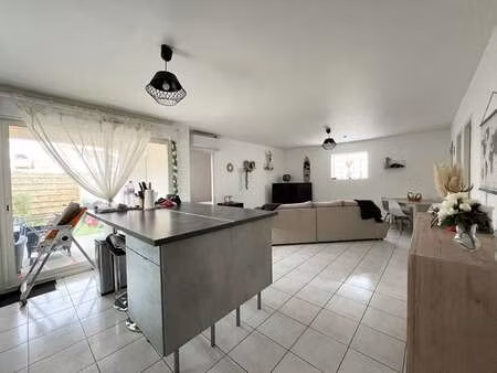 vente maison à croix-chapeau (17220) : à vendre / 79m² croix-chapeau