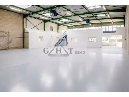 606 m² entrepot bureaux a louer a saint thibault