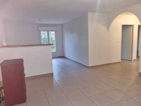 plain-pied - 3 ch - jardin - garage - verrieres - 86410