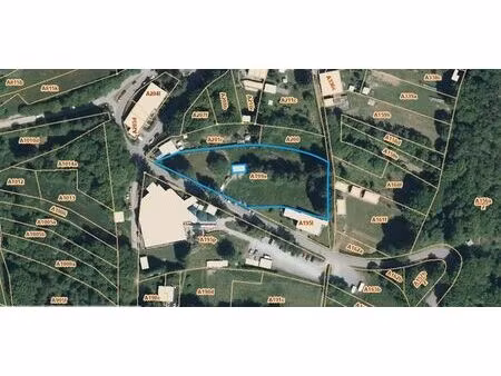 terrain de 4460m2  magnifiquement situé!